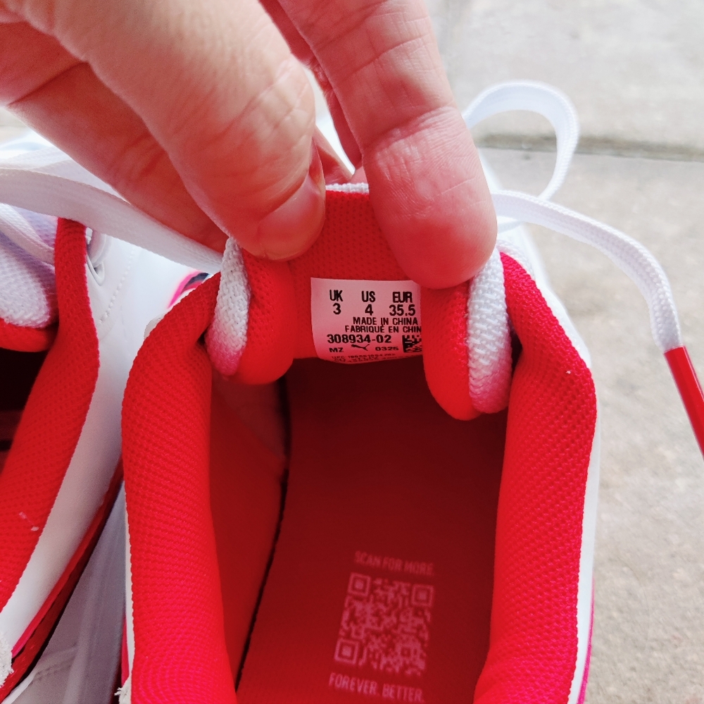 Puma Ferrari Sneakers - Picture 7 of 7